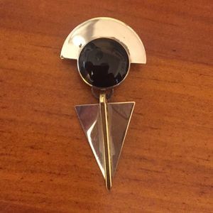 Hand crafted silver pin with black stone